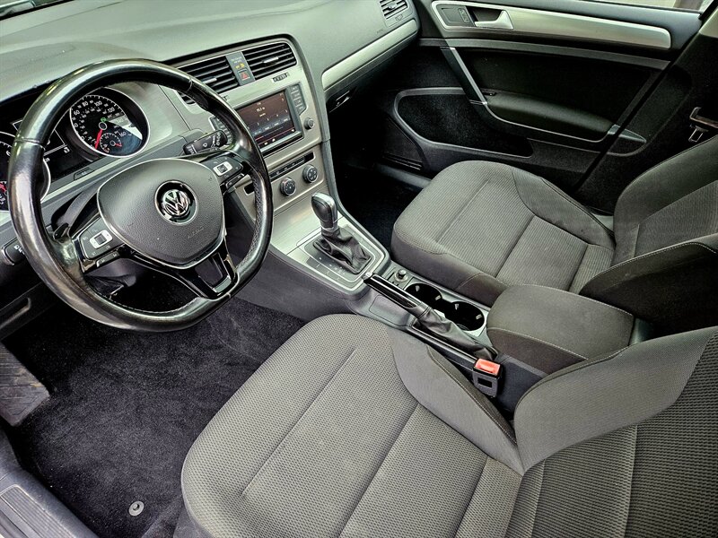 2016 Volkswagen Golf TSI S - Photo 18 - Hillsboro, OR 97124