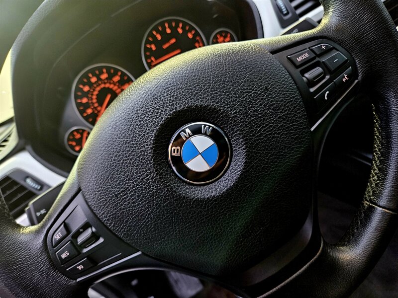 2018 BMW 320i   - Photo 29 - Hillsboro, OR 97124