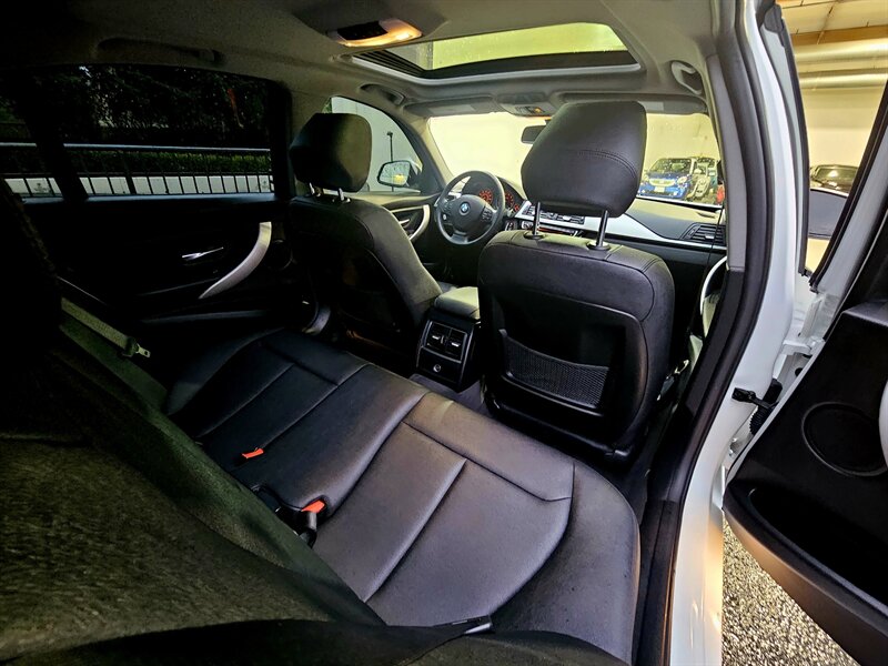 2018 BMW 320i   - Photo 41 - Hillsboro, OR 97124