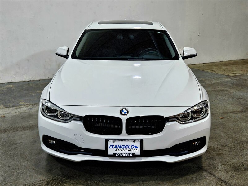 2018 BMW 320i   - Photo 12 - Hillsboro, OR 97124