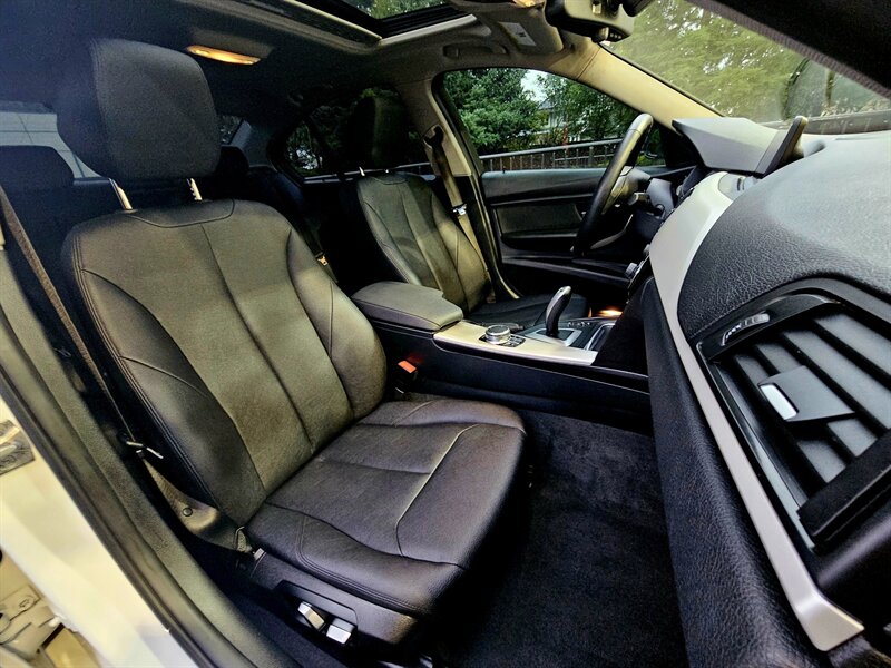 2018 BMW 320i   - Photo 22 - Hillsboro, OR 97124