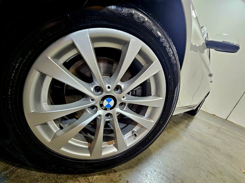 2018 BMW 320i   - Photo 19 - Hillsboro, OR 97124