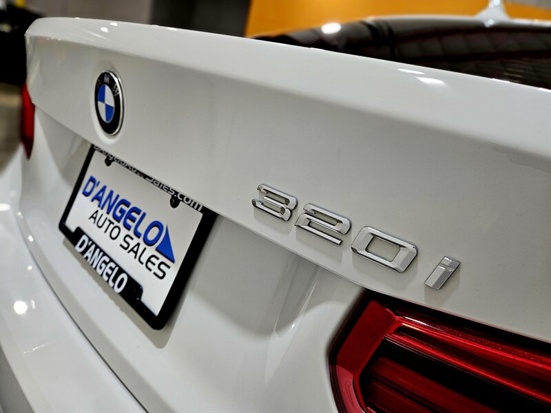 2018 BMW 320i   - Photo 17 - Hillsboro, OR 97124