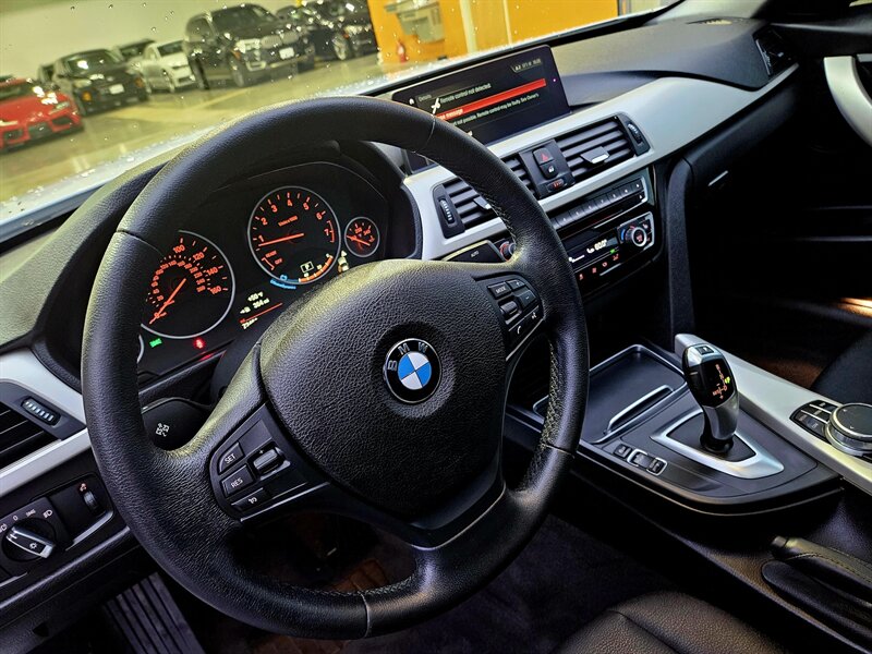 2018 BMW 320i   - Photo 27 - Hillsboro, OR 97124