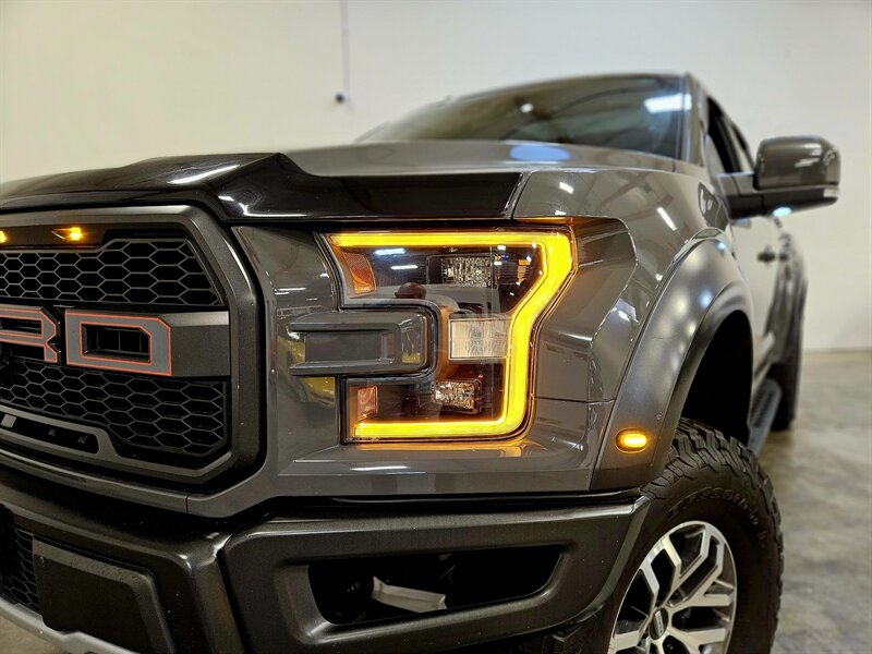 2018 Ford F-150 Raptor   - Photo 13 - Hillsboro, OR 97124