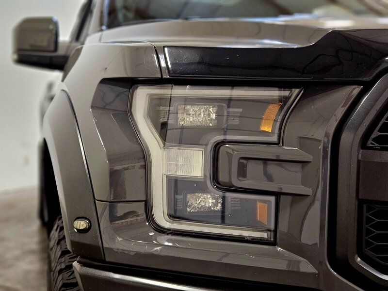 2018 Ford F-150 Raptor   - Photo 16 - Hillsboro, OR 97124