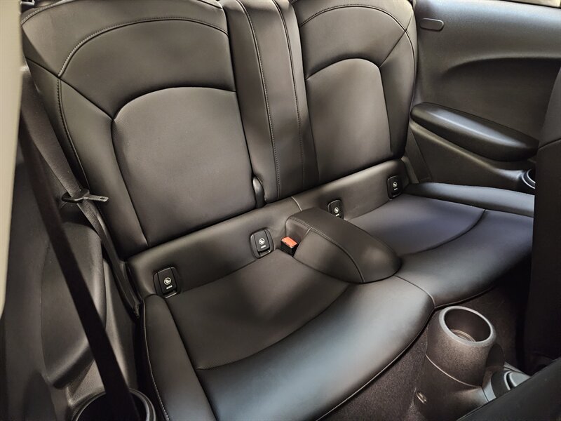 2019 MINI Hardtop 2 Door Cooper   - Photo 42 - Hillsboro, OR 97124