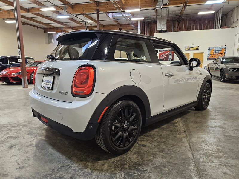 2019 MINI Hardtop 2 Door Cooper   - Photo 8 - Hillsboro, OR 97124