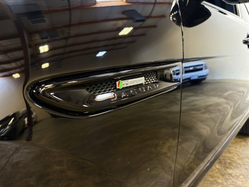 2017 Jaguar F-PACE 35t R-Sport - Photo 10 - Hillsboro, OR 97124
