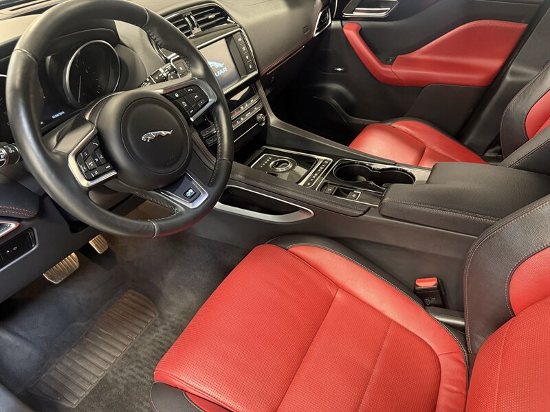 2017 Jaguar F-PACE 35t R-Sport - Photo 18 - Hillsboro, OR 97124