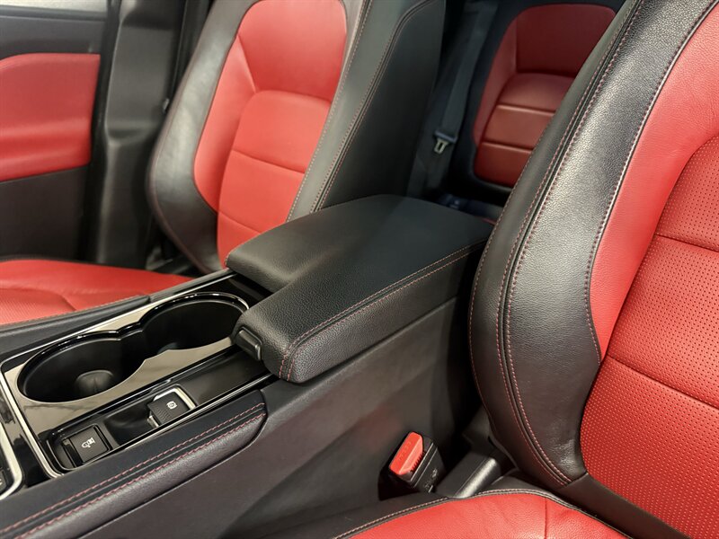 2017 Jaguar F-PACE 35t R-Sport - Photo 30 - Hillsboro, OR 97124