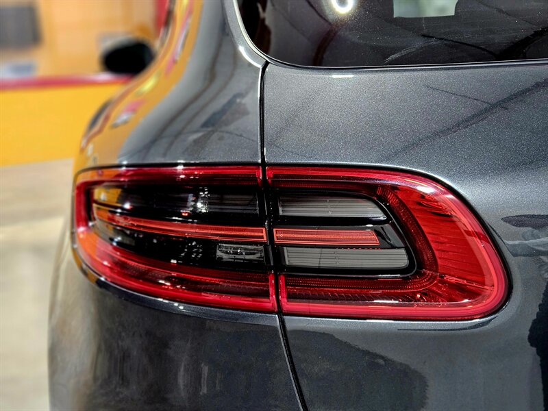 2018 Porsche Macan - Photo 16 - Hillsboro, OR 97124