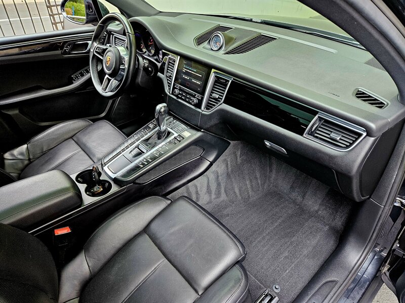 2018 Porsche Macan - Photo 20 - Hillsboro, OR 97124