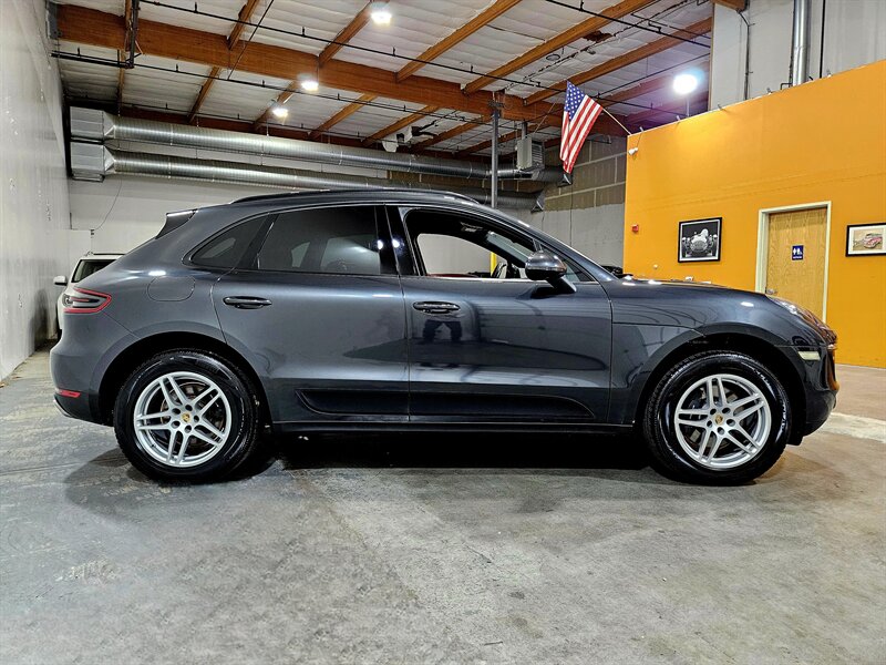 2018 Porsche Macan - Photo 4 - Hillsboro, OR 97124