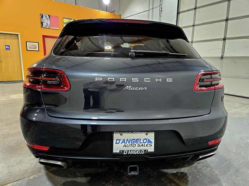 2018 Porsche Macan - Photo 6 - Hillsboro, OR 97124
