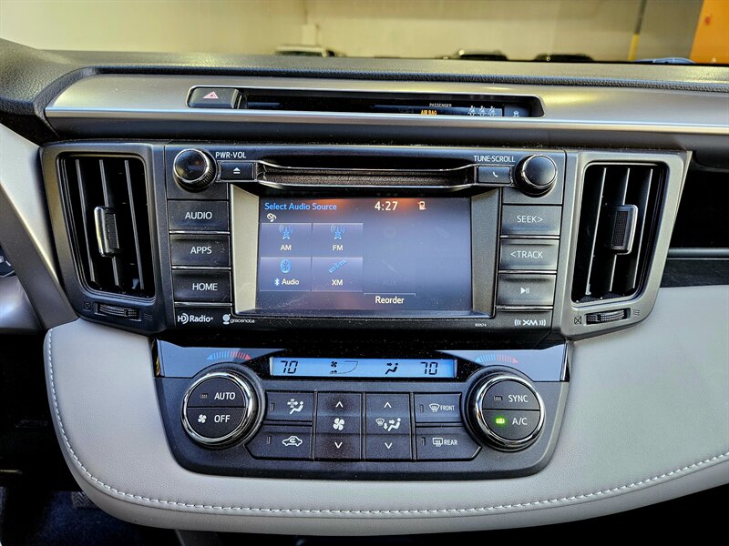 2017 Toyota RAV4 XLE - Photo 22 - Hillsboro, OR 97124