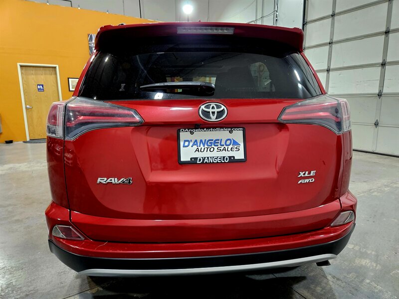 2017 Toyota RAV4 XLE - Photo 5 - Hillsboro, OR 97124