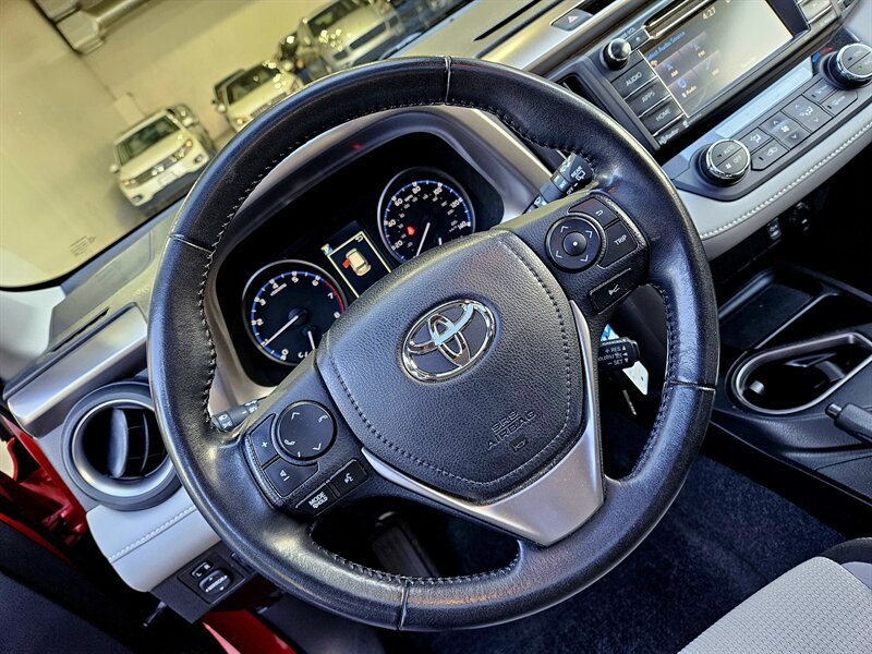 2017 Toyota RAV4 XLE - Photo 19 - Hillsboro, OR 97124