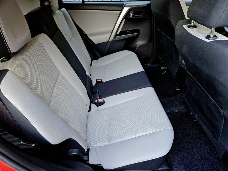 2017 Toyota RAV4 XLE - Photo 32 - Hillsboro, OR 97124