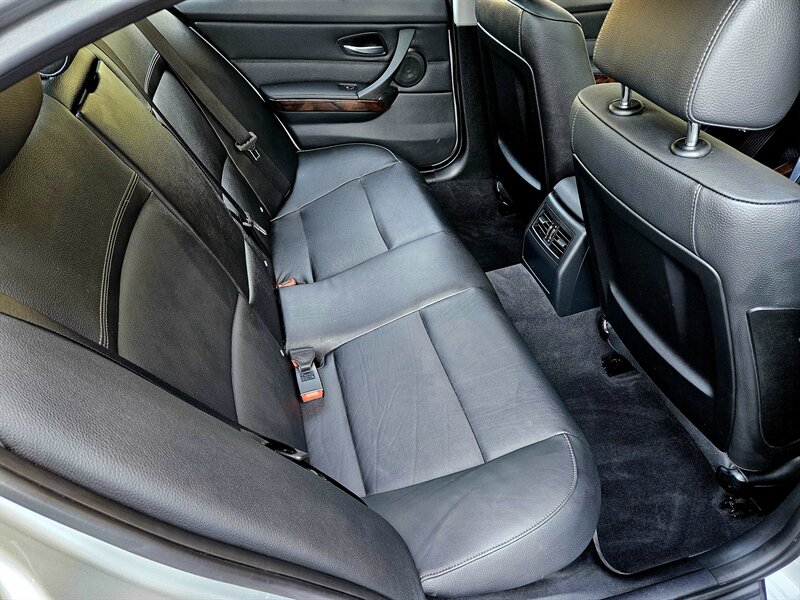 2011 BMW 328i xDrive - Photo 28 - Hillsboro, OR 97124