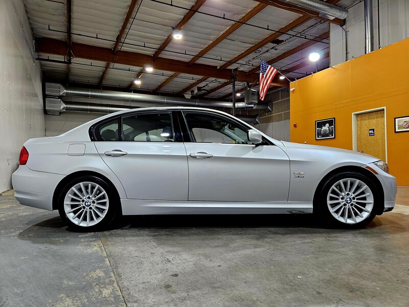 2011 BMW 328i xDrive - Photo 4 - Hillsboro, OR 97124