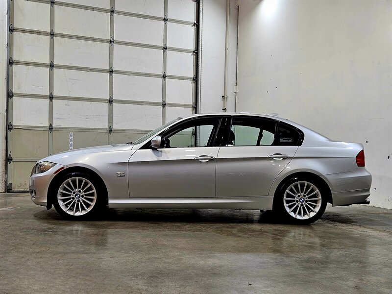 2011 BMW 328i xDrive - Photo 8 - Hillsboro, OR 97124