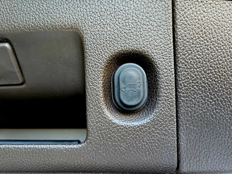 2016 GMC Yukon XL Denali   - Photo 65 - Hillsboro, OR 97124