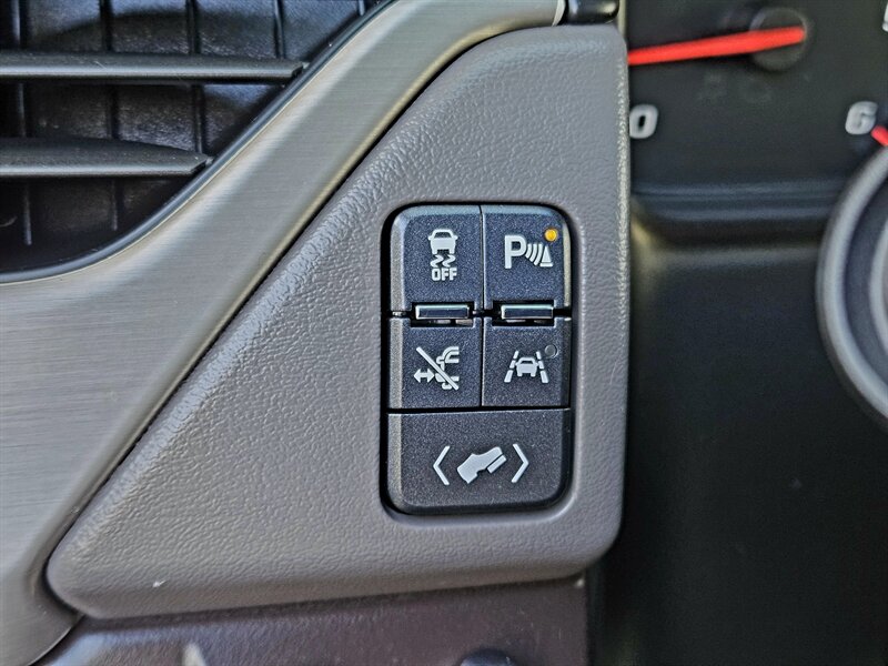 2016 GMC Yukon XL Denali   - Photo 42 - Hillsboro, OR 97124