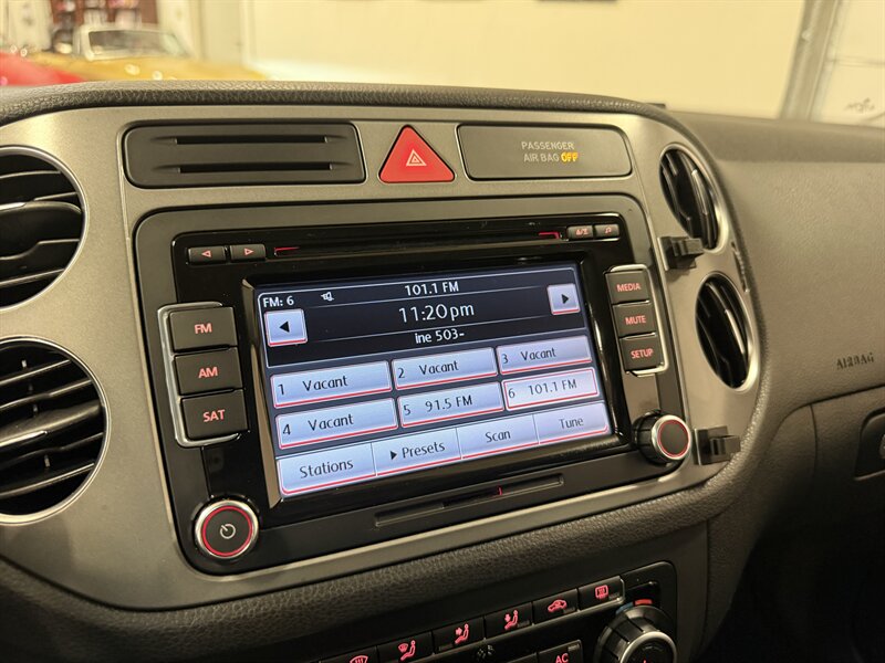 2010 Volkswagen Tiguan SEL 4Motion   - Photo 22 - Hillsboro, OR 97124
