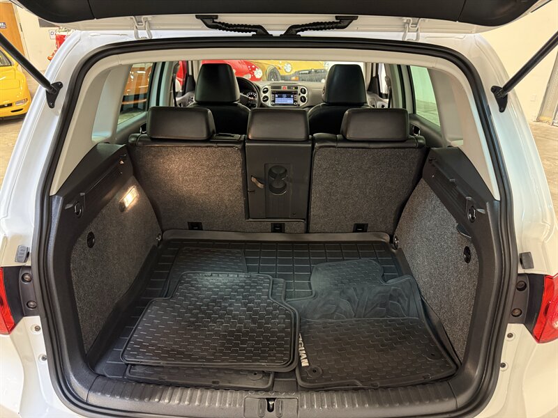 2010 Volkswagen Tiguan SEL 4Motion   - Photo 31 - Hillsboro, OR 97124