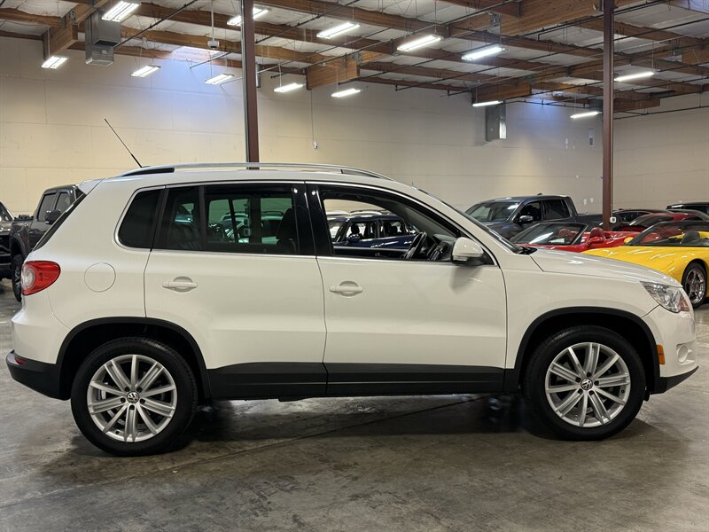 2010 Volkswagen Tiguan SEL 4Motion   - Photo 8 - Hillsboro, OR 97124