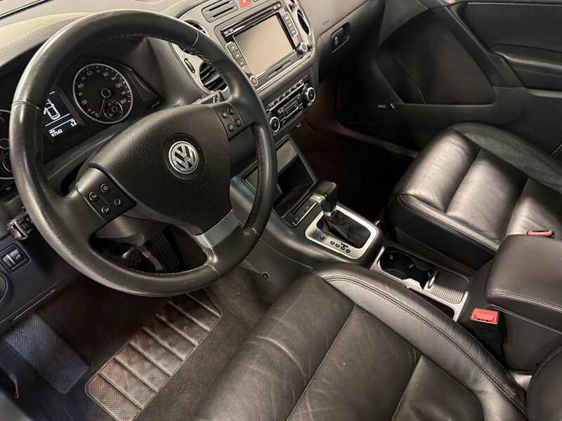 2010 Volkswagen Tiguan SEL 4Motion   - Photo 17 - Hillsboro, OR 97124
