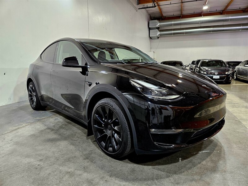 2023 Tesla Model Y Long Range - Photo 3 - Hillsboro, OR 97124