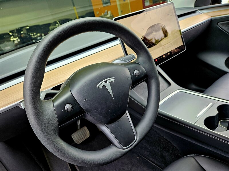2023 Tesla Model Y Long Range - Photo 18 - Hillsboro, OR 97124