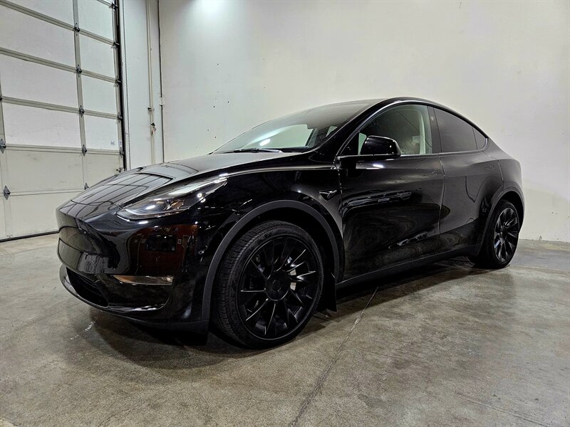 2023 Tesla Model Y Long Range - Photo 9 - Hillsboro, OR 97124