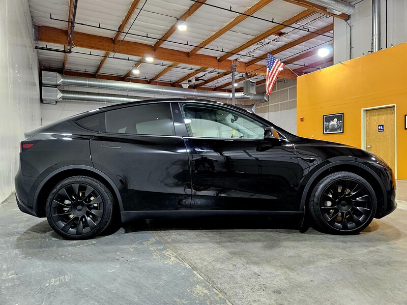 2023 Tesla Model Y Long Range - Photo 4 - Hillsboro, OR 97124