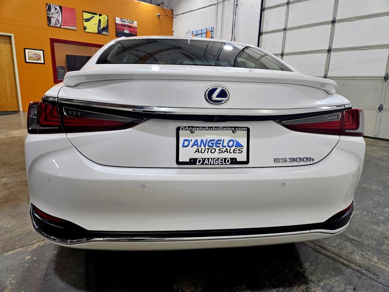 2022 Lexus ES 300h Luxury   - Photo 6 - Hillsboro, OR 97124