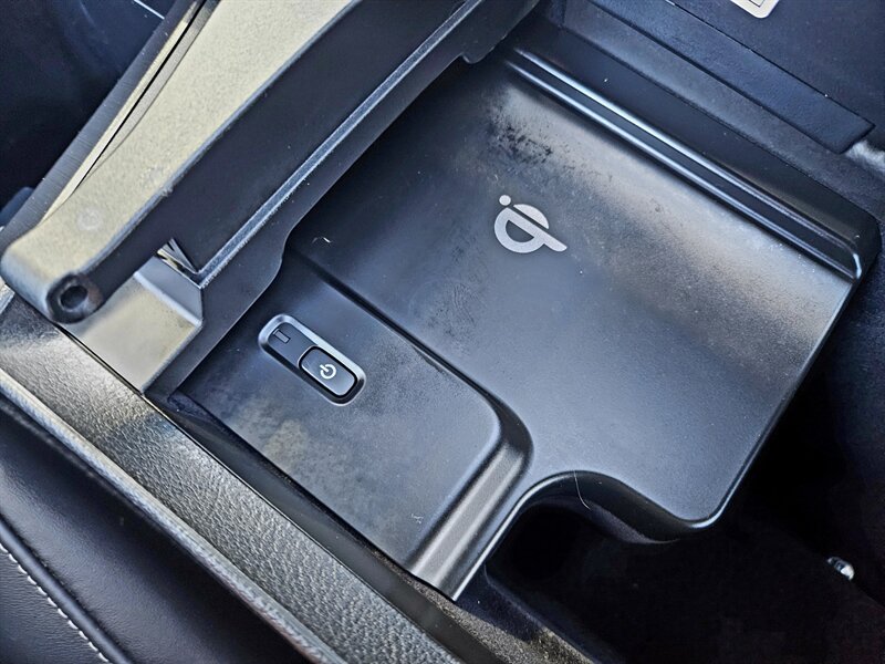 2022 Lexus ES 300h Luxury   - Photo 38 - Hillsboro, OR 97124