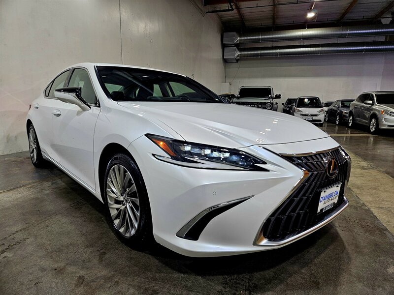 2022 Lexus ES 300h Luxury   - Photo 3 - Hillsboro, OR 97124