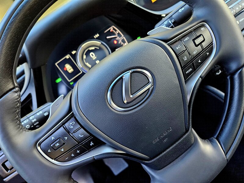2022 Lexus ES 300h Luxury   - Photo 28 - Hillsboro, OR 97124