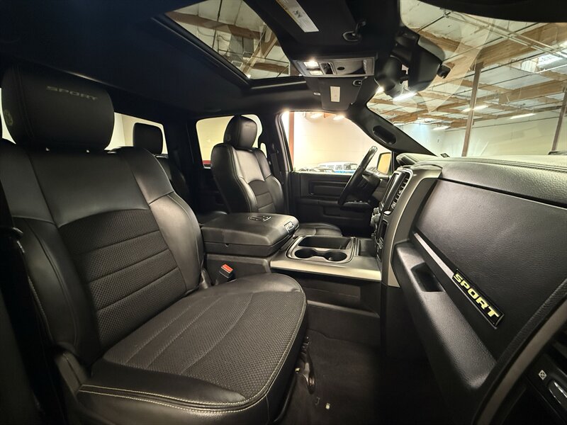 2017 RAM 1500 Sport   - Photo 13 - Hillsboro, OR 97124