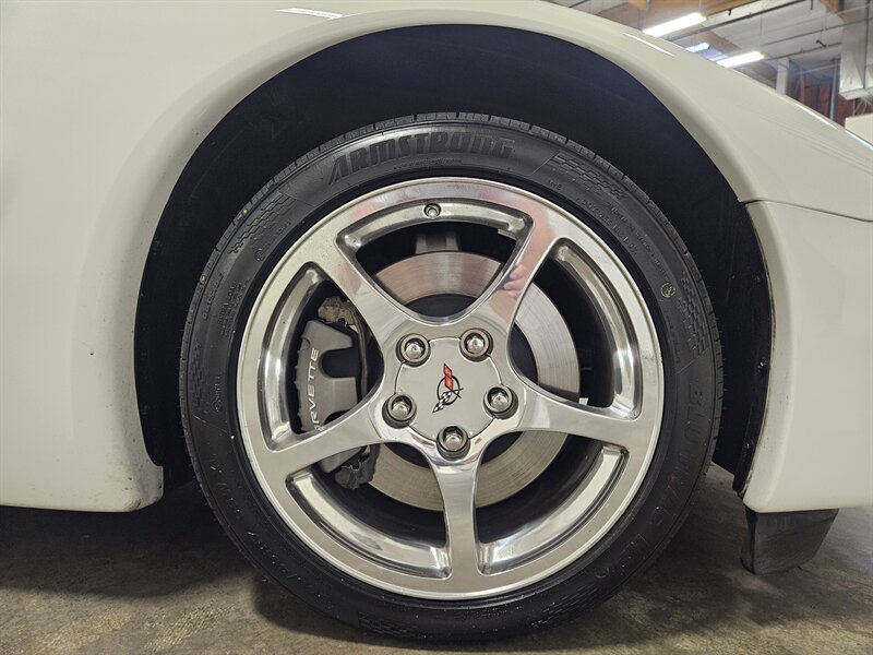 2004 Chevrolet Corvette Manual - Photo 20 - Hillsboro, OR 97124