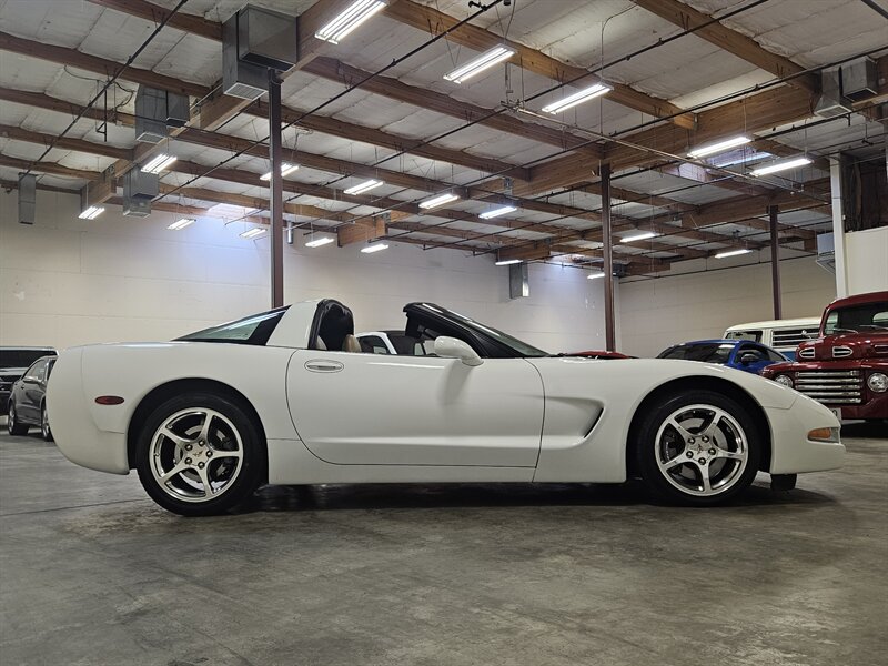 2004 Chevrolet Corvette Manual - Photo 9 - Hillsboro, OR 97124