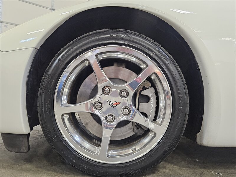 2004 Chevrolet Corvette Manual - Photo 15 - Hillsboro, OR 97124
