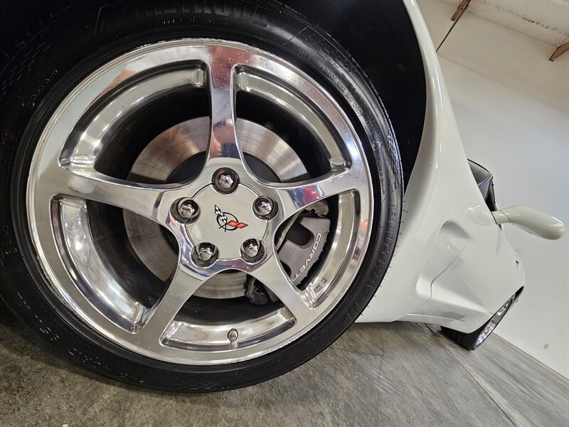 2004 Chevrolet Corvette Manual - Photo 21 - Hillsboro, OR 97124