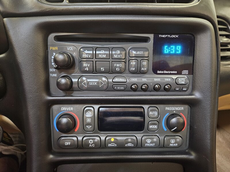 2004 Chevrolet Corvette Manual - Photo 33 - Hillsboro, OR 97124