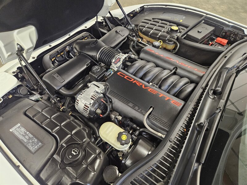 2004 Chevrolet Corvette Manual - Photo 45 - Hillsboro, OR 97124
