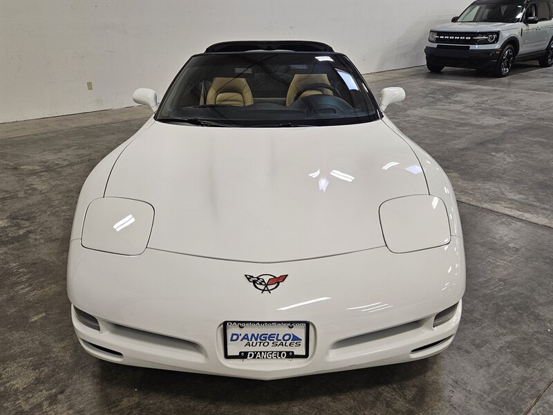 2004 Chevrolet Corvette Manual - Photo 12 - Hillsboro, OR 97124