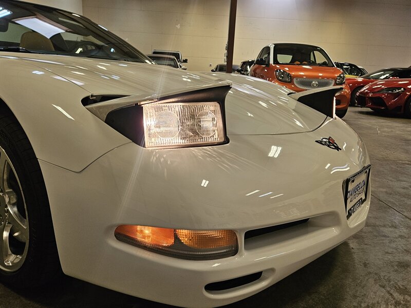 2004 Chevrolet Corvette Manual - Photo 14 - Hillsboro, OR 97124