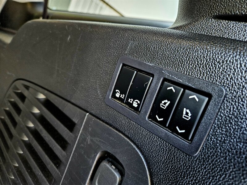 2020 GMC Yukon XL SLT   - Photo 52 - Hillsboro, OR 97124